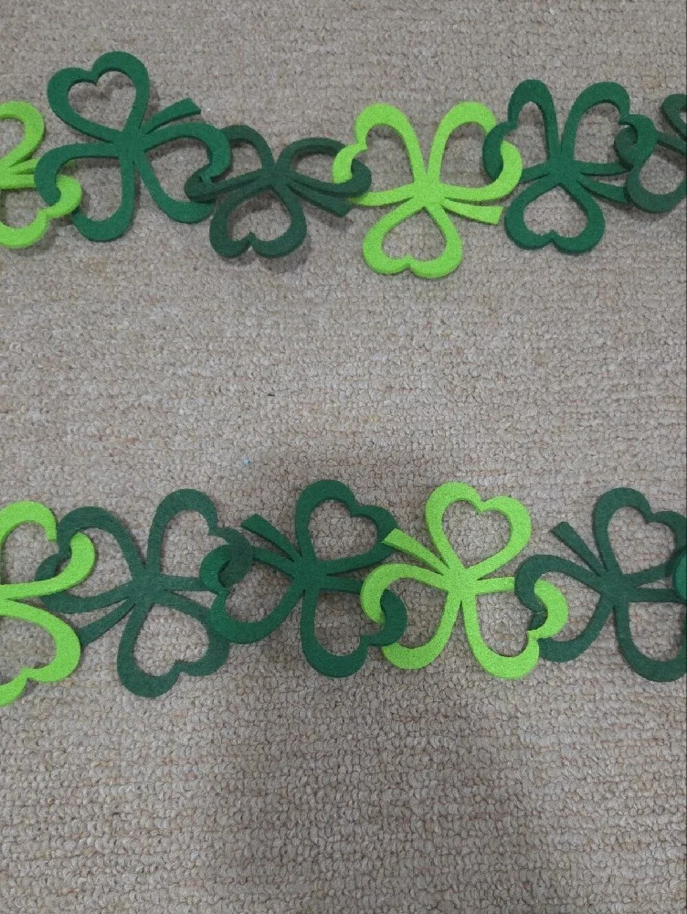 N/A festive green